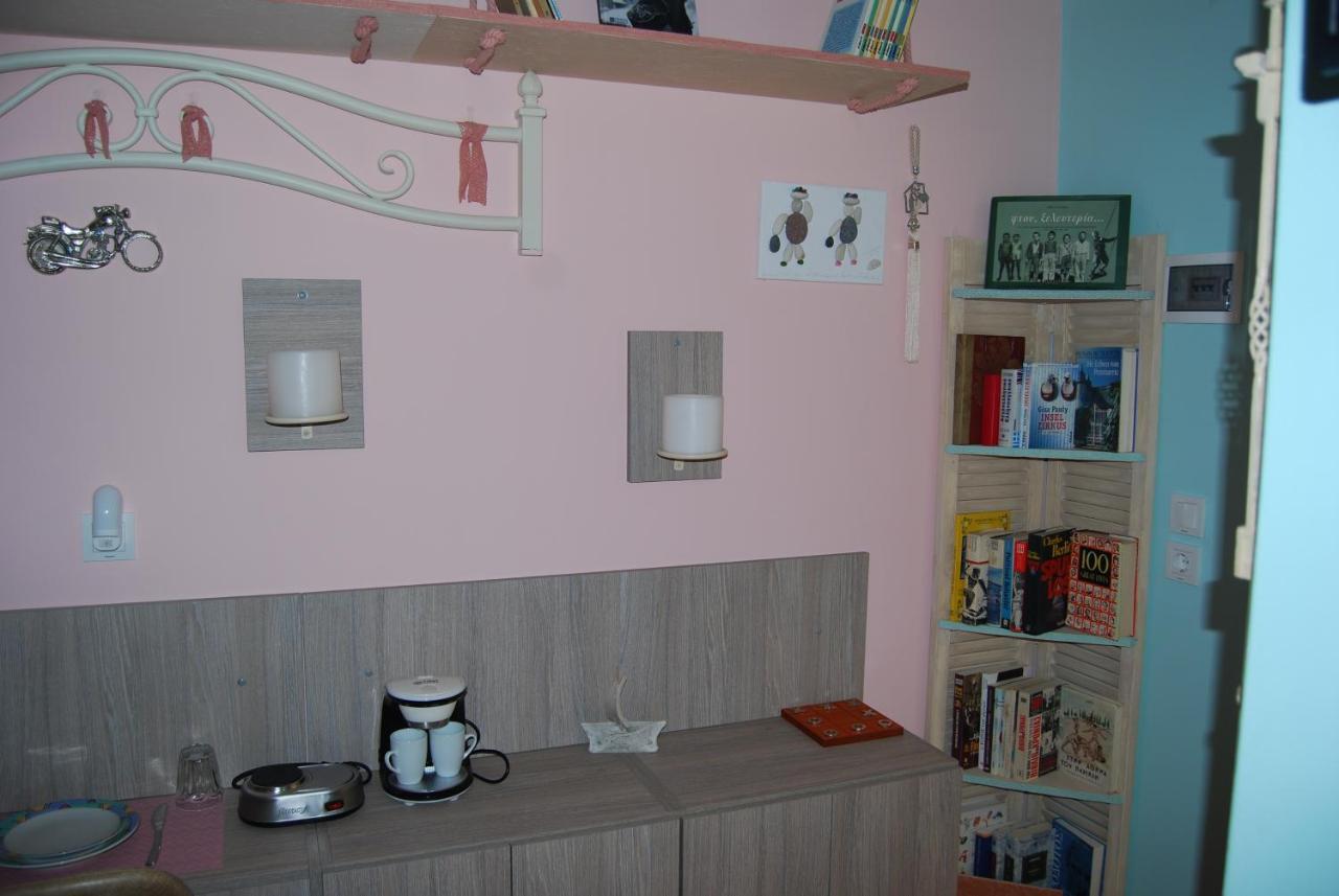 Luxury Traditional Room The Small Bookstore Kastro-Kyllini Exteriér fotografie